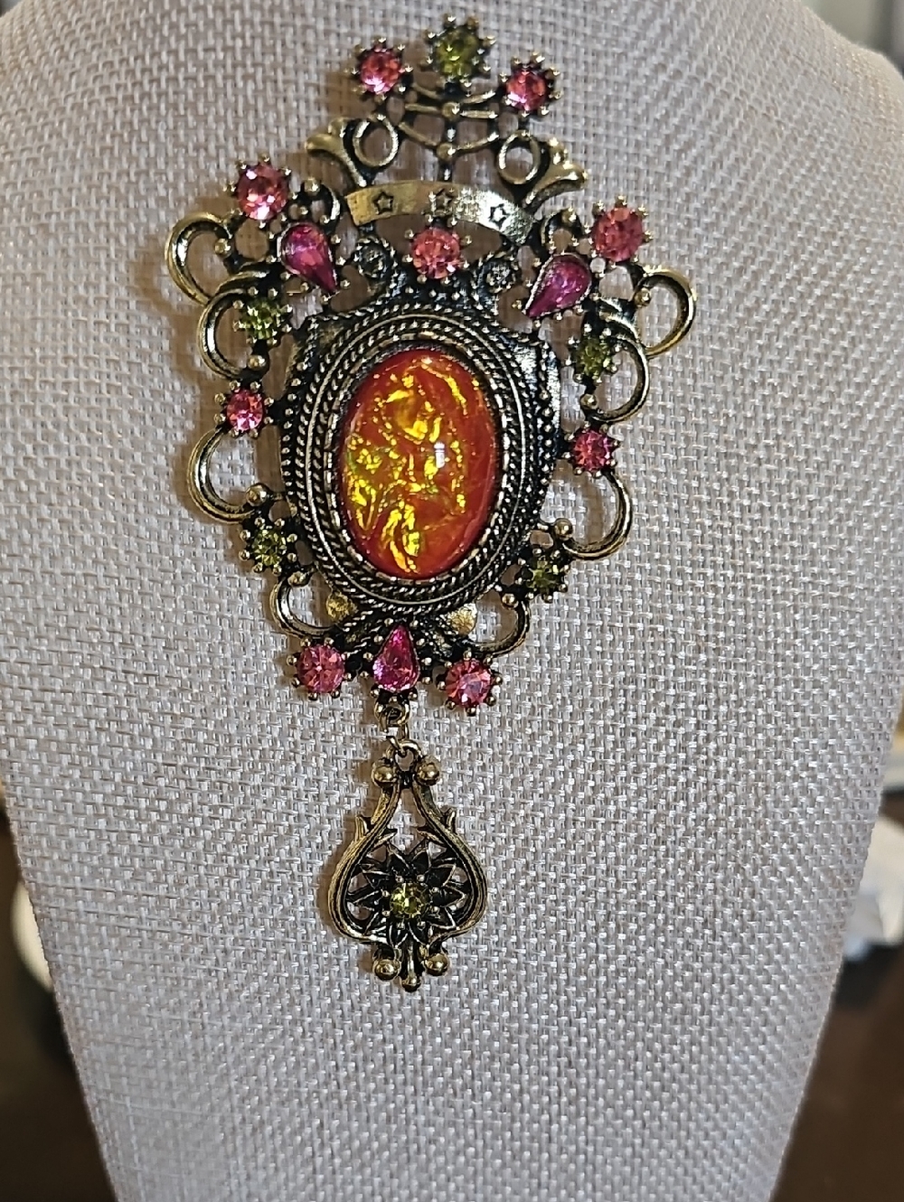Vintage-Style Orange and Pink Pendant Necklace - Women Jewelry